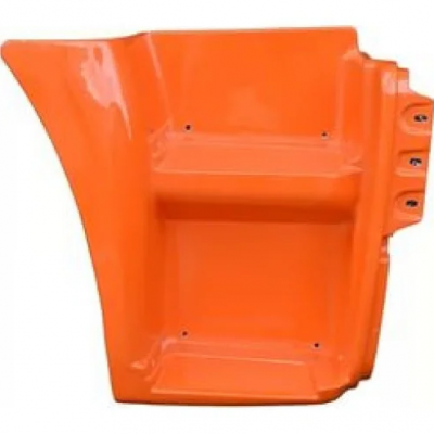 Щиток подножки 6520-8405110 правый (оранжевый) Щиток подножки 6520-8405110 правый (оранжевый)