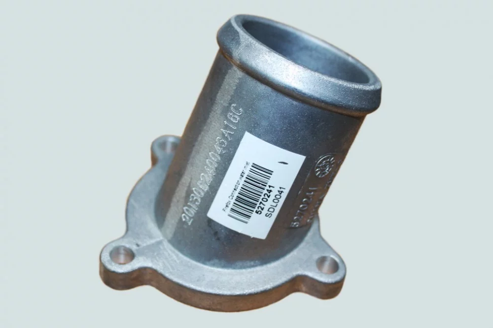 фото патрубок водяного насоса (угловой, металлический) isf2.8 5270241 